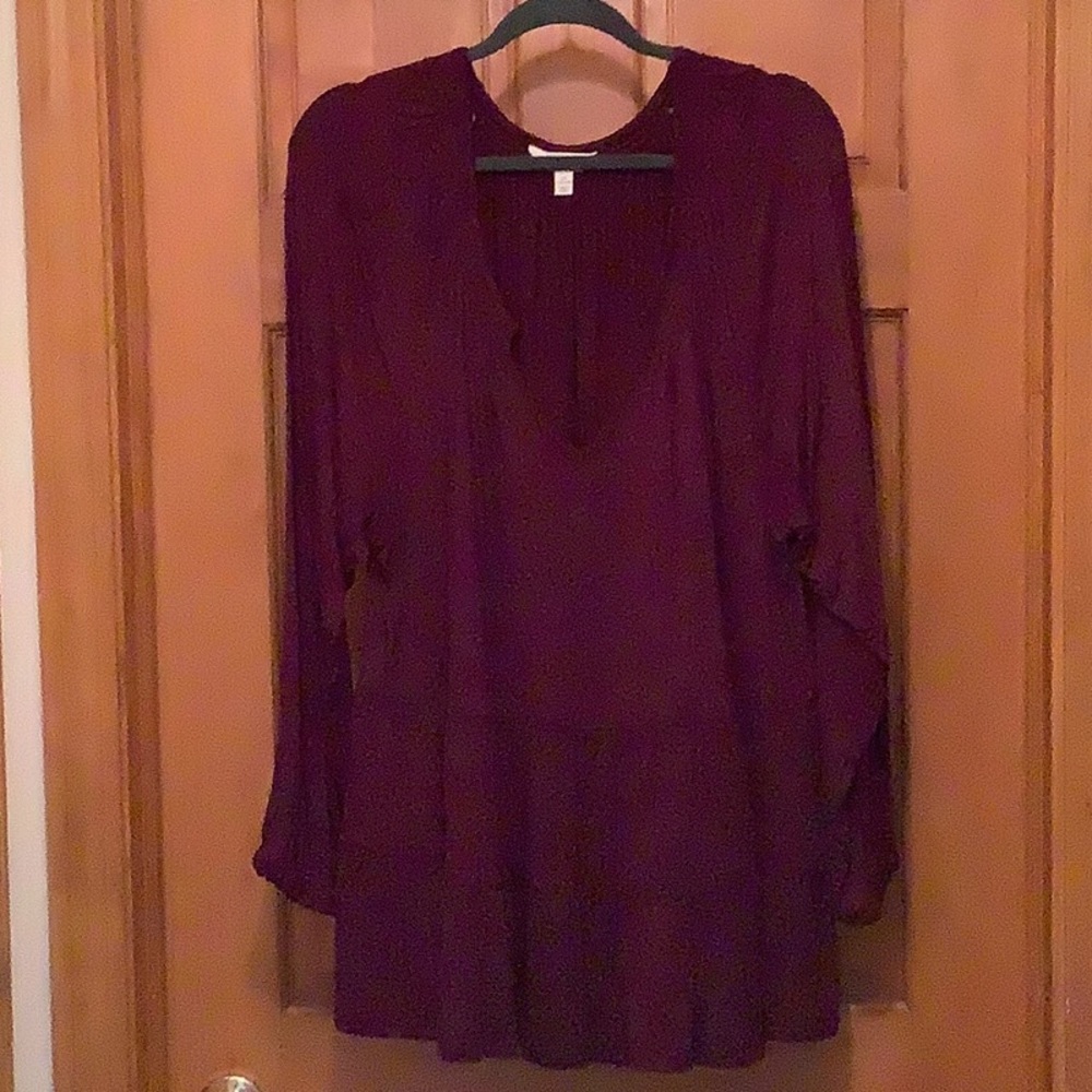Blouse never worn no tags!
